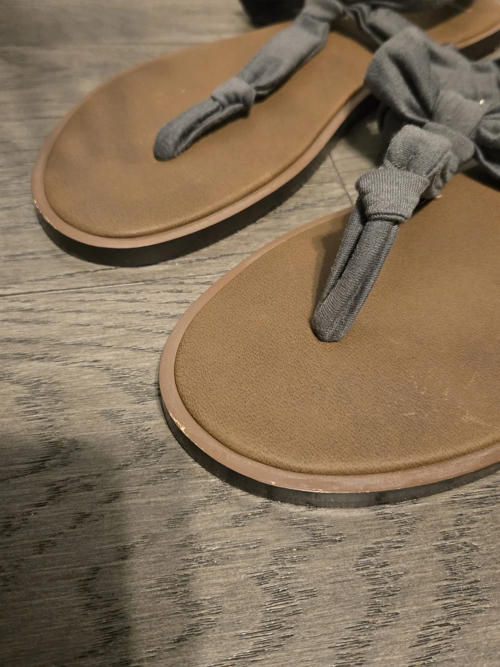 Sanuk women sandals